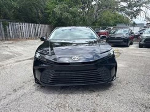 Used 2025 Toyota Camry LE FWD image 2