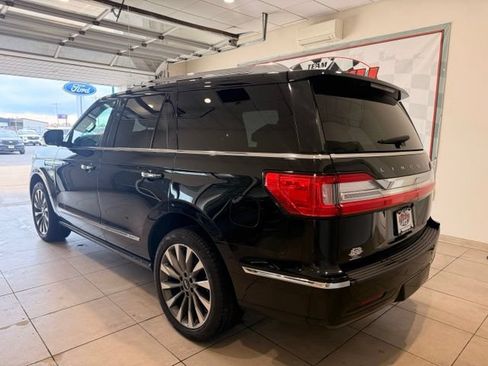 Used 2019 Lincoln Navigator Select AWD/4WD image 11