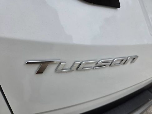 Used 2022 Hyundai Tucson Limited AWD/4WD image 16