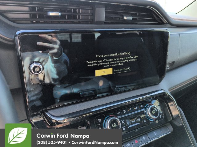 Used 2024 GMC Sierra 1500 AT4 w/ Technology Package AWD/4WD image 16