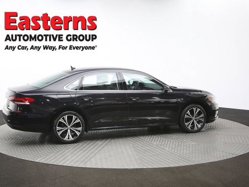 Used 2022 Volkswagen Passat 2.0T SE image 43