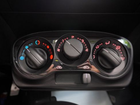 Used 2019 Alfa Romeo 4C Spider RWD image 60