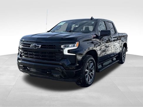 Used 2025 Chevrolet Silverado 1500 RST image 2