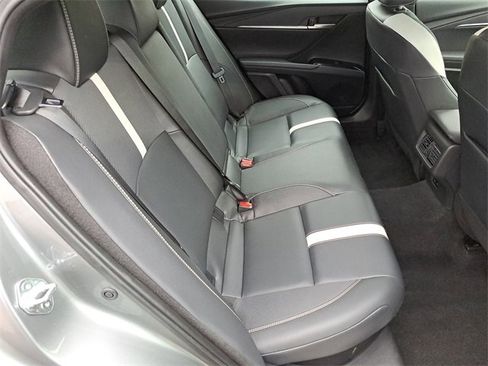 Used 2025 Toyota Camry XSE image 26