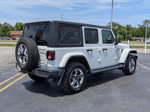 Used 2021 Jeep Wrangler Unlimited Sahara AWD/4WD image 6
