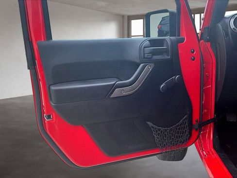 Used 2015 Jeep Wrangler Sport AWD/4WD image 22