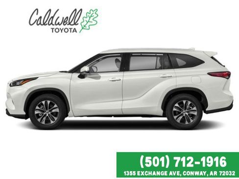 Used 2022 Toyota Highlander Platinum FWD image 4