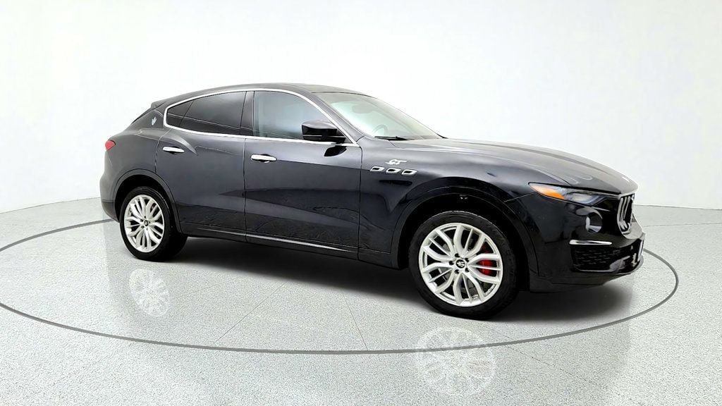 Used 2022 Maserati Levante GT AWD/4WD image 3