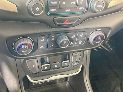 Used 2018 GMC Terrain Denali image 16