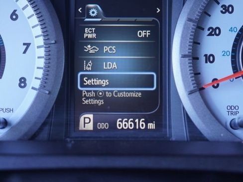 Used 2020 Toyota Sienna SE image 20