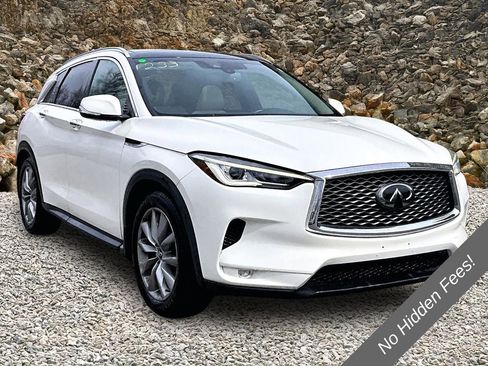 Used 2019 INFINITI QX50 Luxe w/ Navigation Package FWD image 9