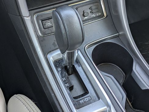 Used 2020 Subaru Ascent Limited w/ Technology Package image 26