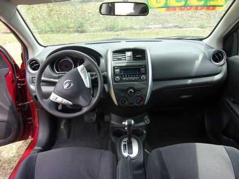 Used 2017 Nissan Versa SV FWD image 14