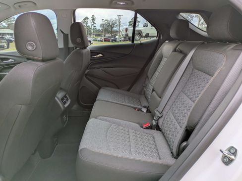 Used 2024 Chevrolet Equinox LT FWD image 15