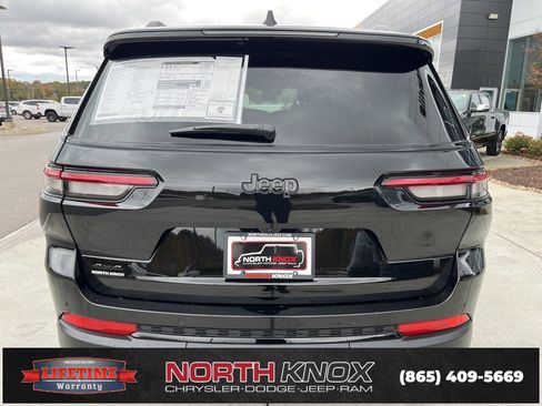 New 2025 Jeep Grand Cherokee L Altitude image 21