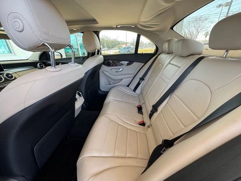 Used 2018 Mercedes-Benz C 300 Sedan image 19