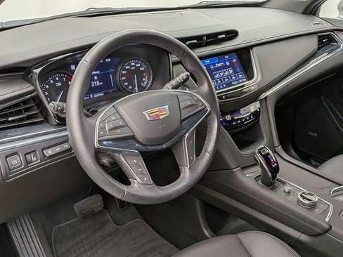 Certified 2023 Cadillac XT5 Premium Luxury w/ Technology Package AWD/4WD image 9