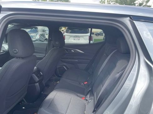 Used 2025 Chevrolet Equinox EV LT w/ Comfort Package FWD image 6