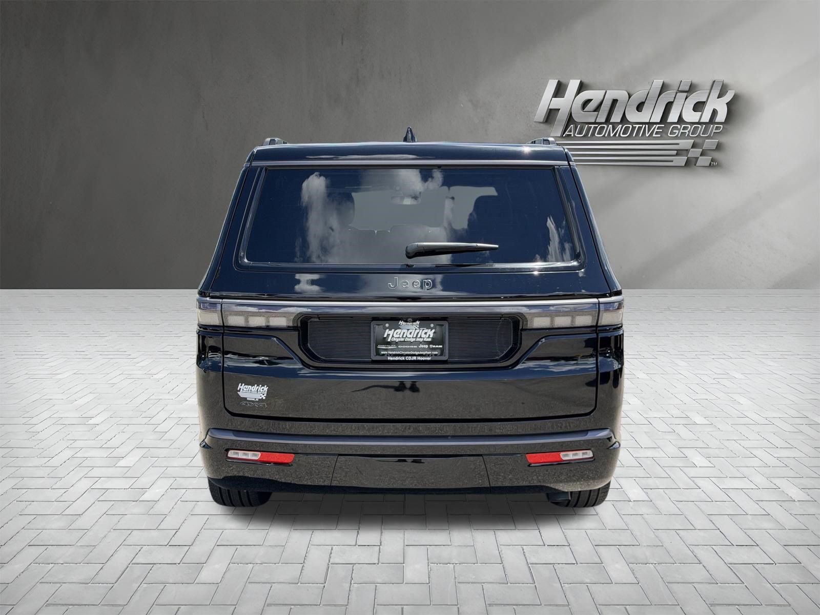 Used 2026 Jeep Grand Wagoneer Limited AWD/4WD image 9