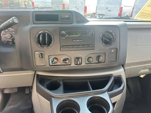 Used 2019 Ford E-450 and Econoline 450 Super Duty w/ Power Windows & Locks Group RWD image 22