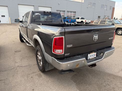 Used 2016 RAM 2500 Laramie image 3