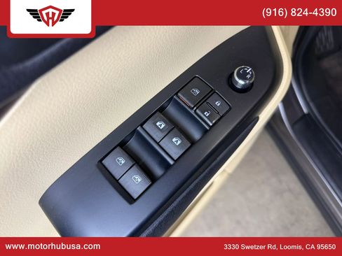 Used 2015 Toyota Highlander XLE AWD/4WD image 38