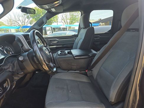 Used 2021 RAM 1500 Big Horn AWD/4WD image 4