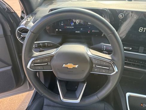 Used 2025 Chevrolet Equinox LT w/ Convenience Package II image 13