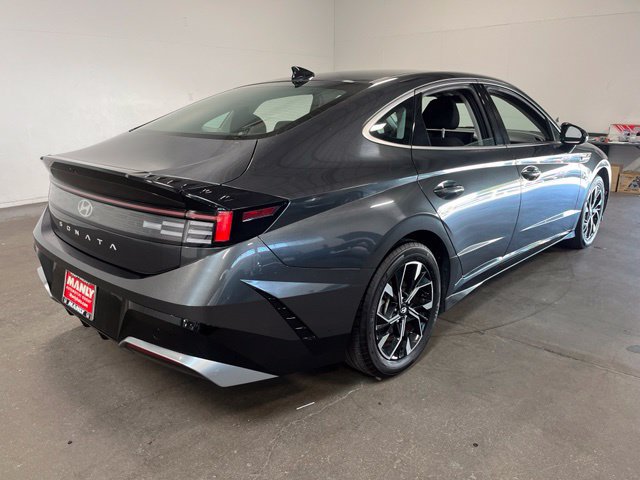 Used 2024 Hyundai Sonata SEL FWD image 3