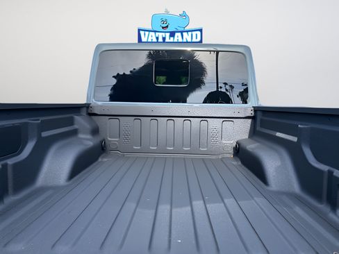 New 2026 Jeep Gladiator Mojave AWD/4WD image 33