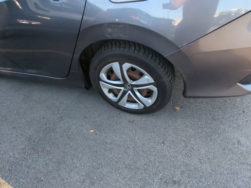 Used 2018 Honda Civic LX image 5