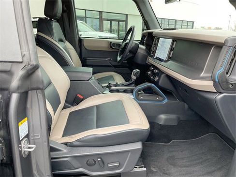 Used 2024 Ford Bronco Wildtrak image 14