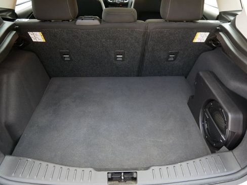 Certified 2018 Ford Focus SEL FWD image 10