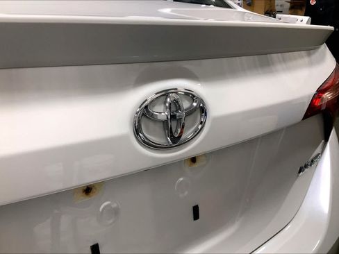 Used 2018 Toyota Corolla LE FWD image 31