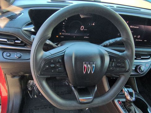 Used 2024 Buick Envista Preferred w/ Advanced Safety Package FWD image 20