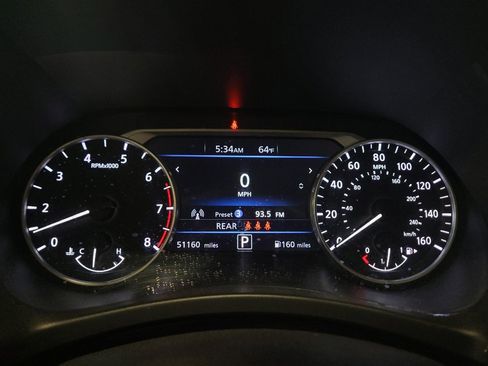 Used 2024 Nissan Sentra SV FWD image 23