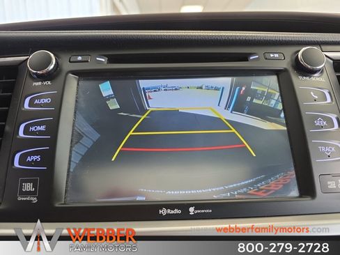 Used 2015 Toyota Highlander Limited AWD/4WD image 26