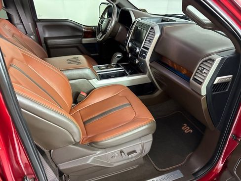 Used 2018 Ford F150 King Ranch w/ Equipment Group 601A Luxury AWD/4WD image 18