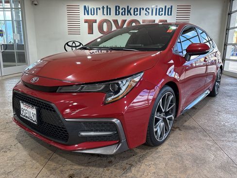 Used 2020 Toyota Corolla XSE image 6