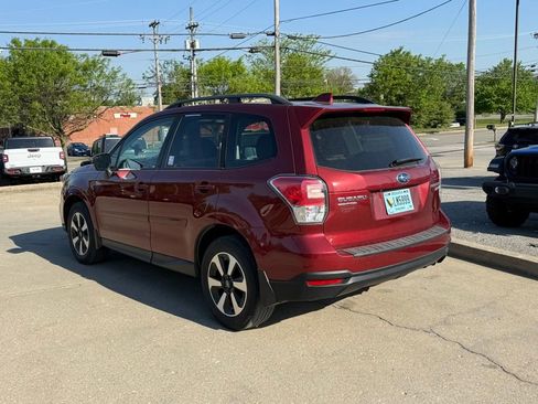 Used 2017 Subaru Forester 2.5i Premium w/ All-Weather Package image 8