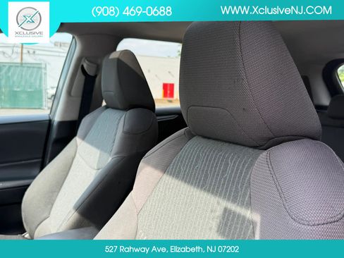 Used 2019 Toyota RAV4 XLE FWD image 10