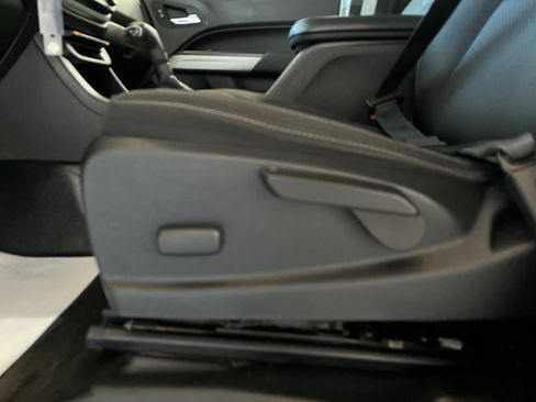 Used 2021 Chevrolet Colorado LT w/ Fleet Safety Package image 12