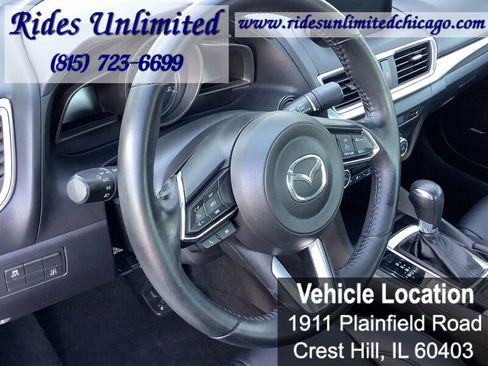 Used 2018 MAZDA MAZDA3 Touring FWD image 25