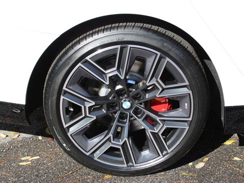 New 2026 BMW 530i xDrive 530i xDrive w/ M Sport Package image 37