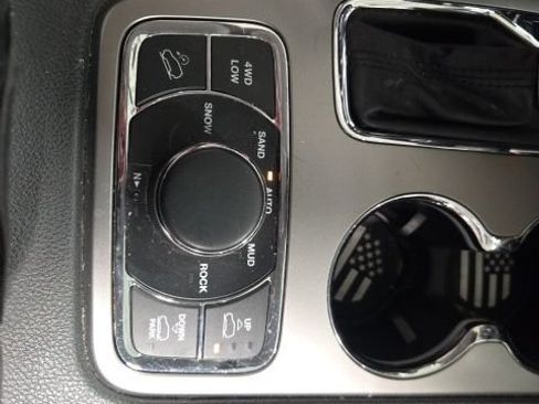 Used 2017 Jeep Grand Cherokee Summit AWD/4WD image 14