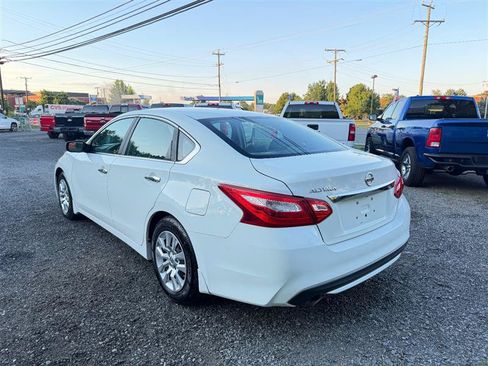 Used 2017 Nissan Altima 2.5 S w/ Power Driver Seat Package FWD image 7