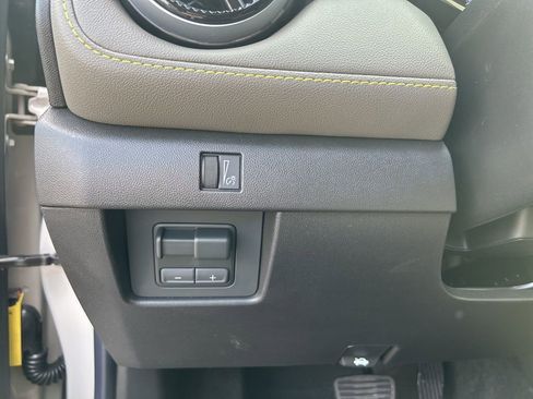 New 2026 Chevrolet Colorado ZR2 w/ Technology Package AWD/4WD image 25