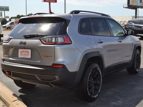 Used 2020 Jeep Cherokee Trailhawk w/ Cold Weather Group AWD/4WD image 10