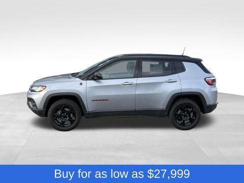 Used 2024 Jeep Compass Trailhawk image 6