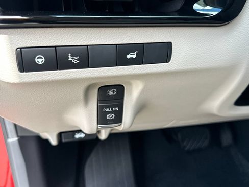 New 2026 Nissan Murano Platinum AWD/4WD image 13